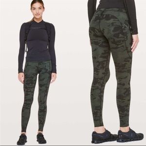 Lululemon Leggings Fast and Free Size 4 Camo